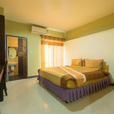 The Corner Hotel (Adults Only) Τσιανγκ Ράϊ Εξωτερικό φωτογραφία